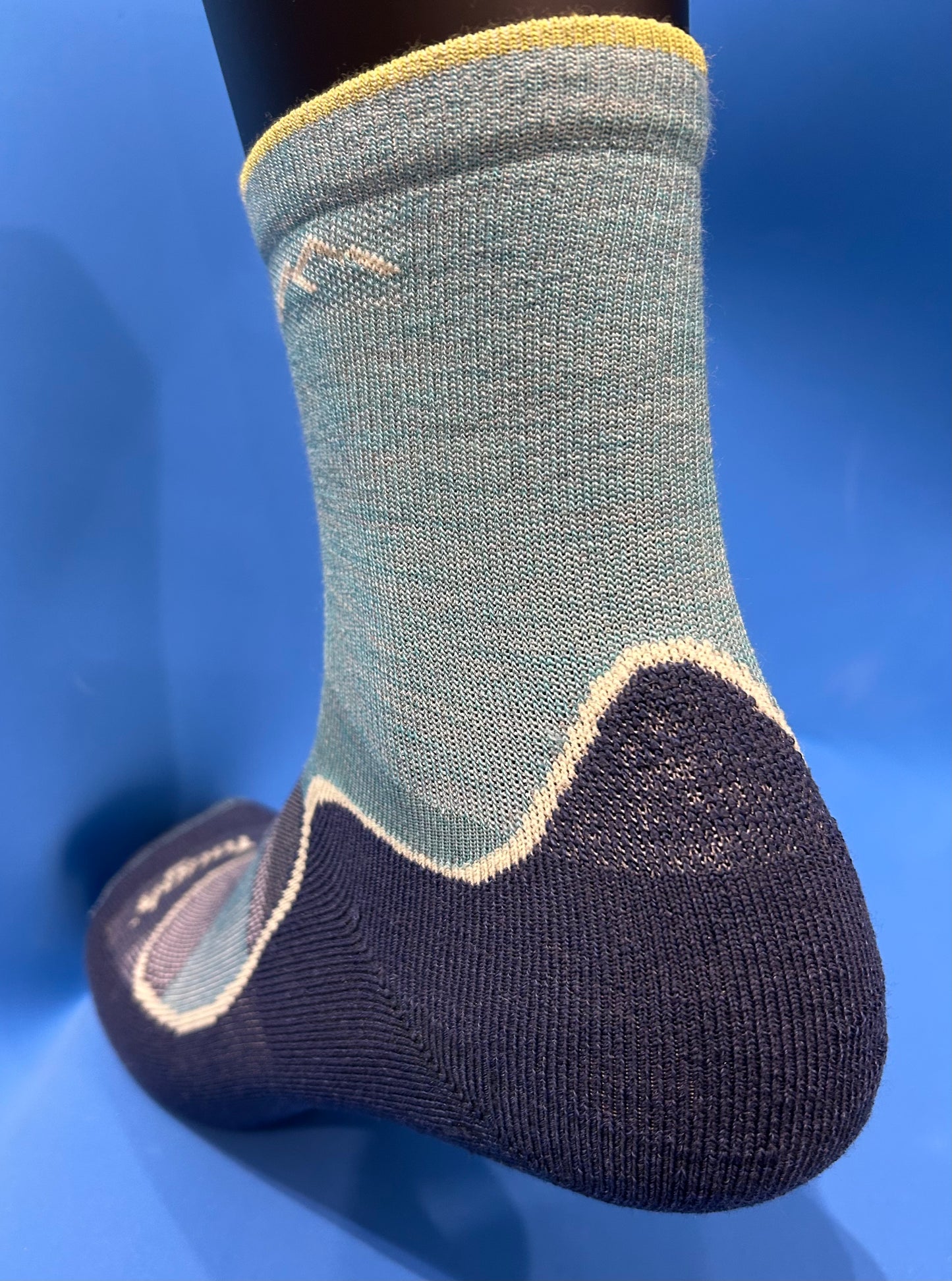 Darn Tough - Women's Hike/Trek Micro Crew Socks (Lightweight)