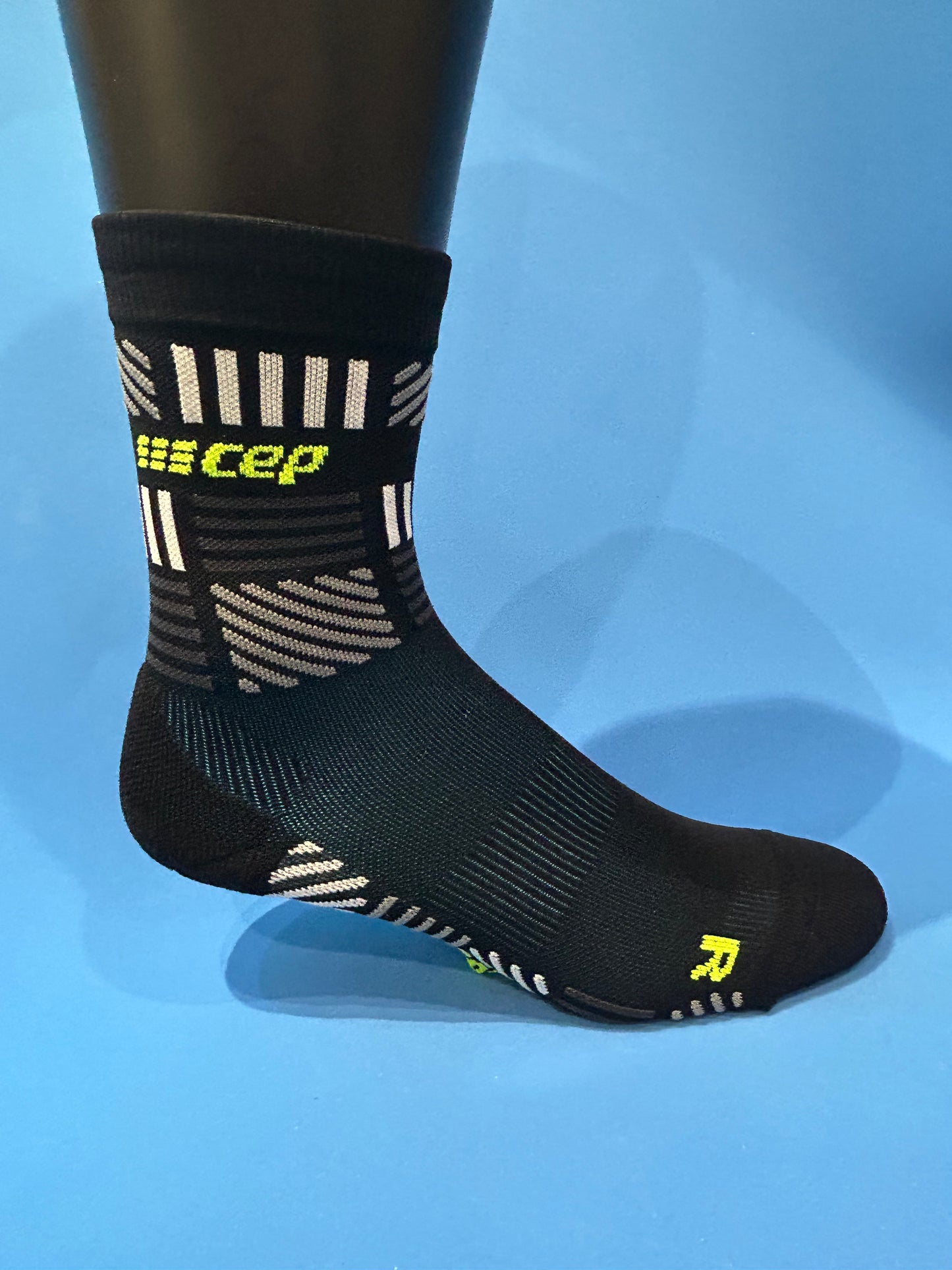 CEP The Run Compression Socks Mid Cut Men