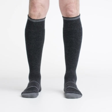 Darn Tough PAUL BUNYAN OVER-THE-CALF MIDWEIGHT FULL CUSHION WORK SOCKS